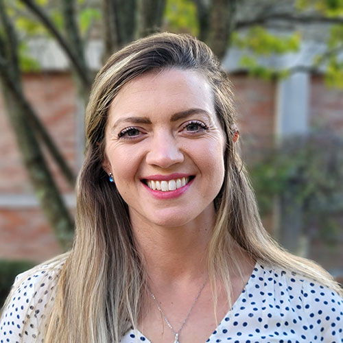 Alisha Perry headshot