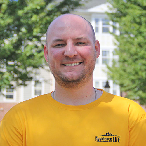 Tyler Silagyi headshot