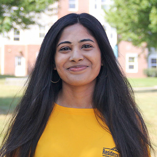 Calista James headshot